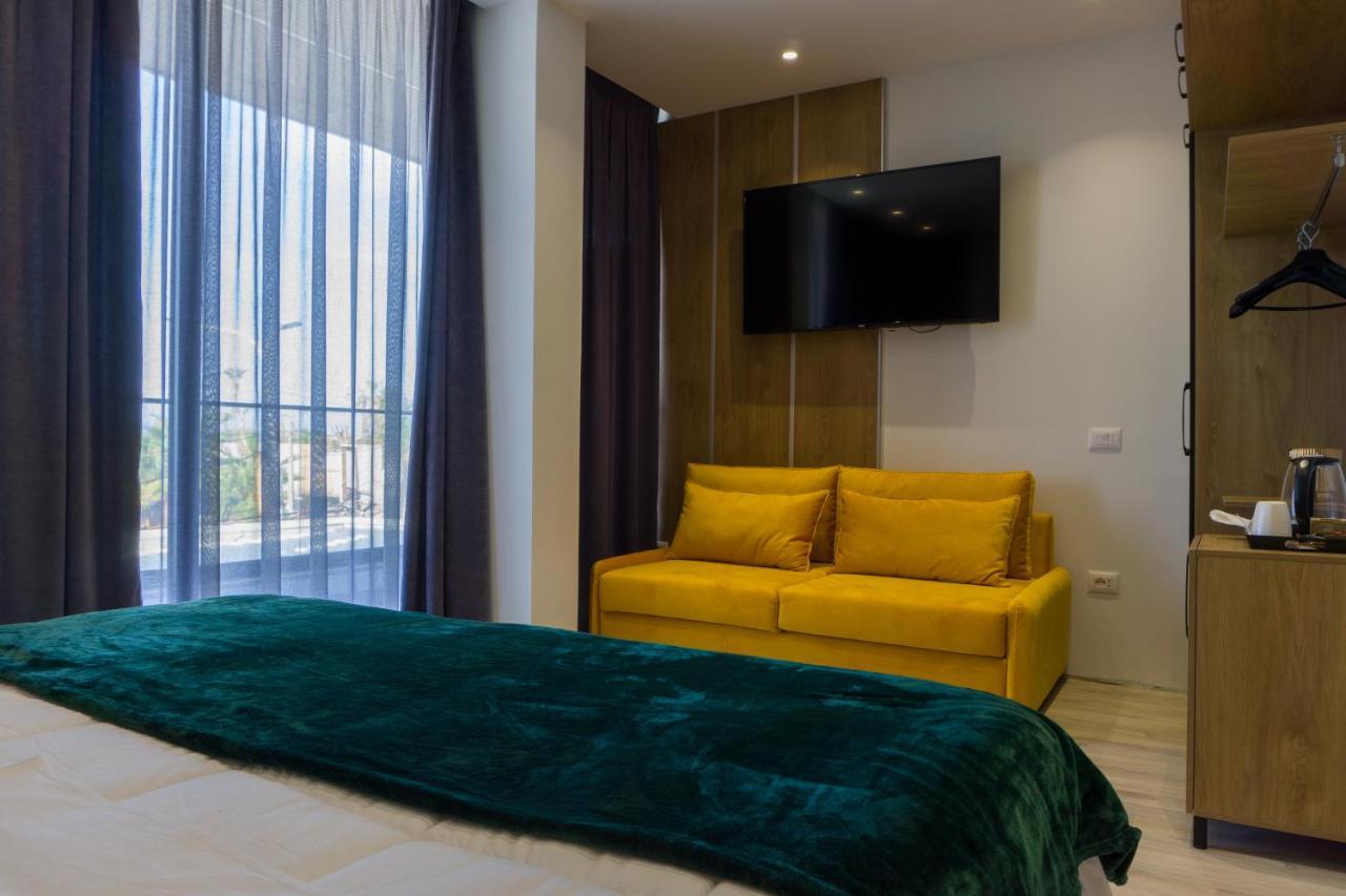Hotel Morfeus Durres Exterior photo